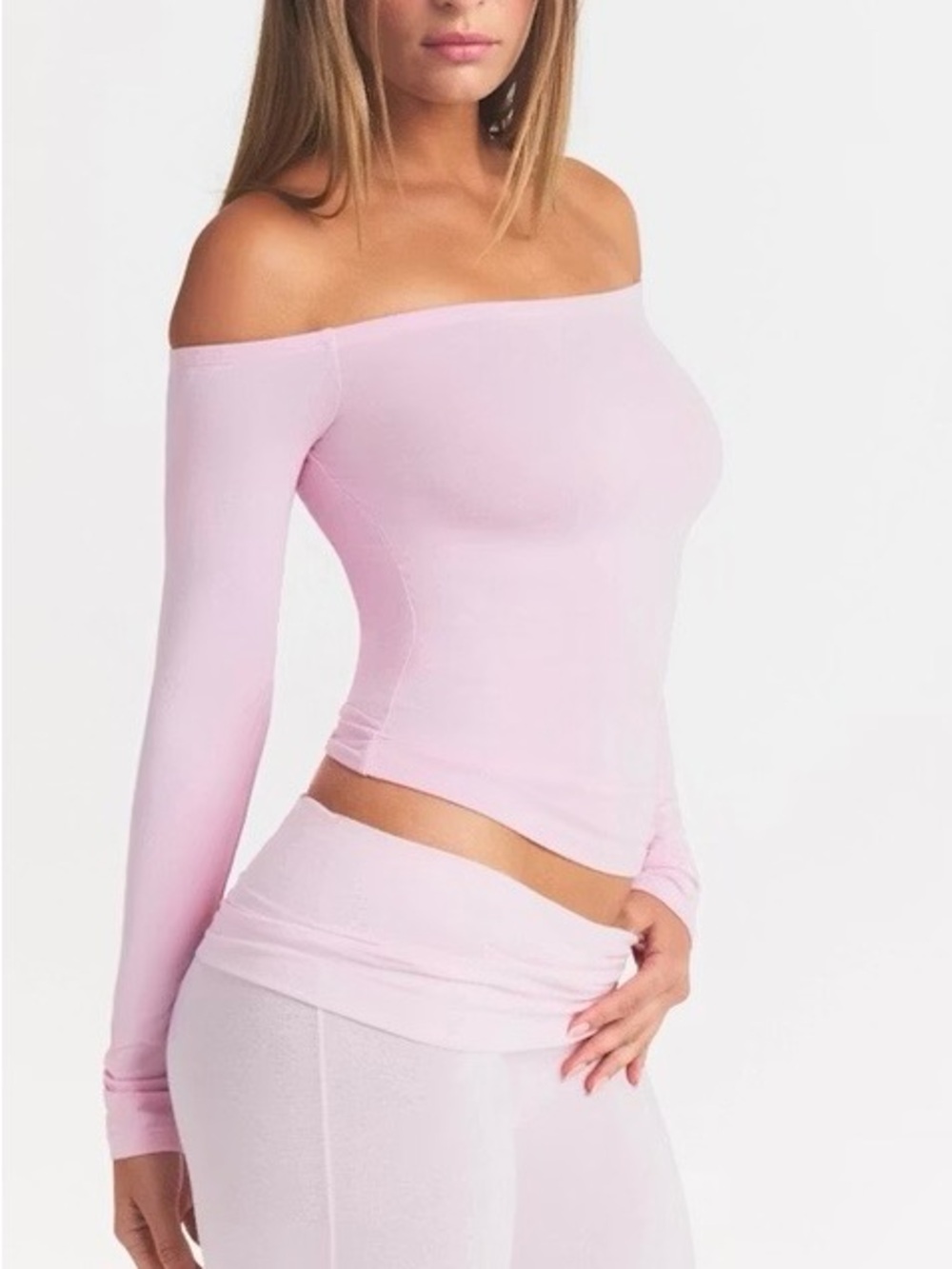 Skims Off The Shoulder top - Picture 3 of 3